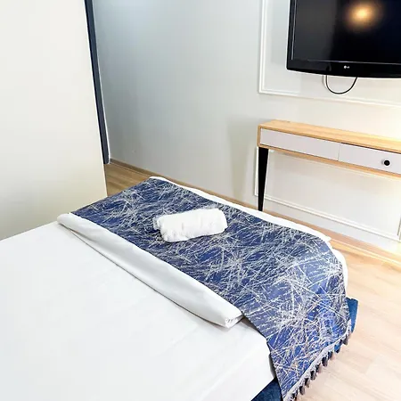 Hotel The Reina