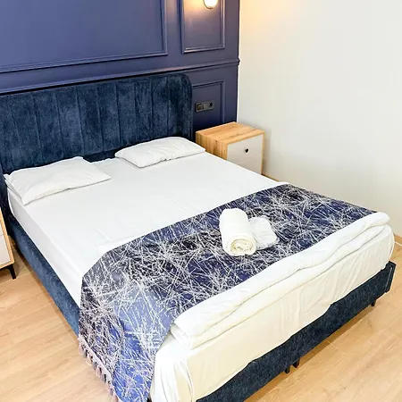 The Reina 3* Istanbul