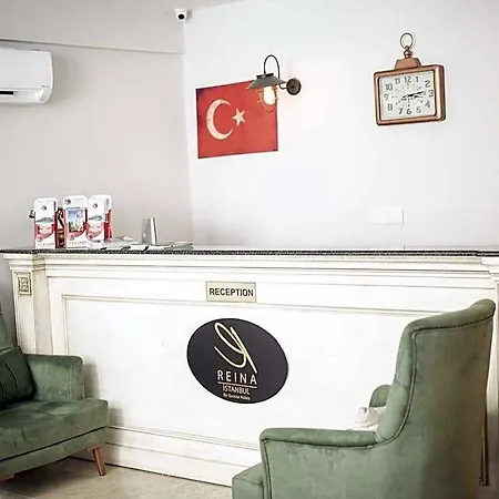 The Reina Hotel