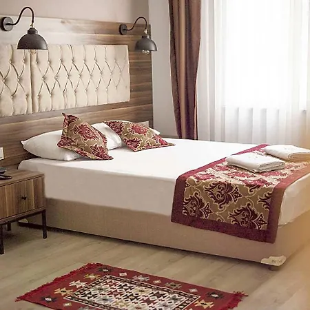 The Reina 3* Istanbul