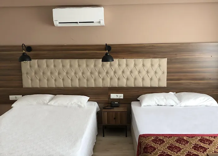 Отель The Reina Стамбул